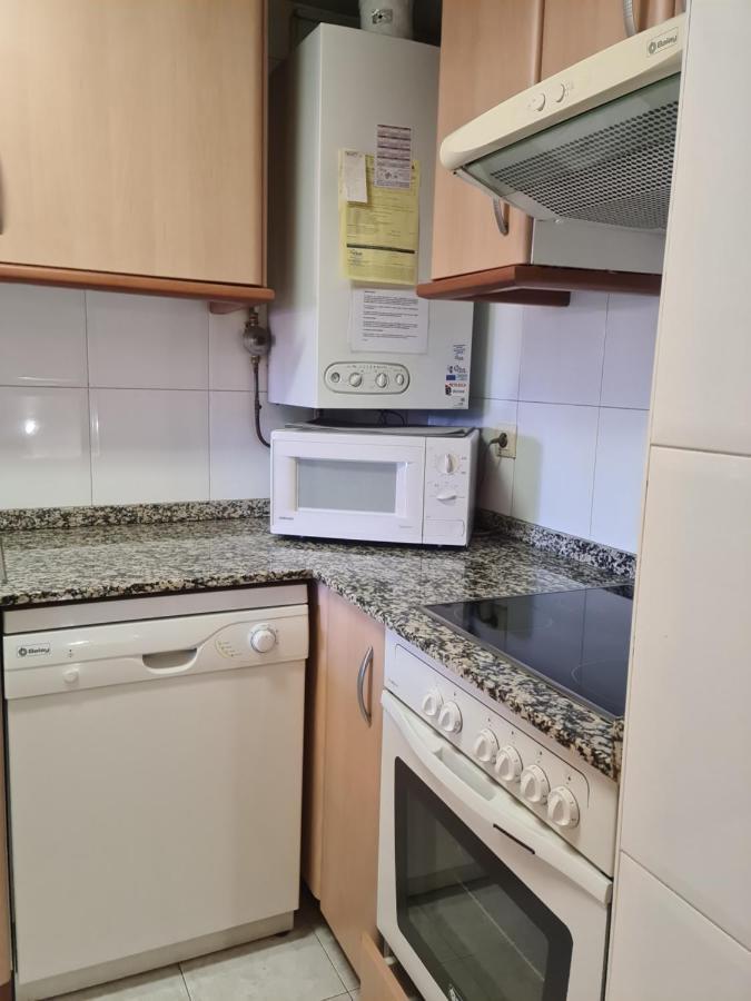 Tuhogarencerler Taquilla Parking En Pistas Apartamento Exterior foto
